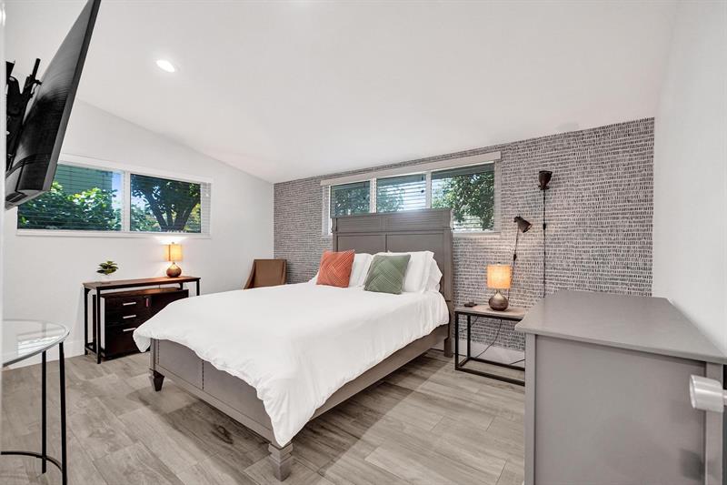 Image 16 of 20 For 2616 27th Terr