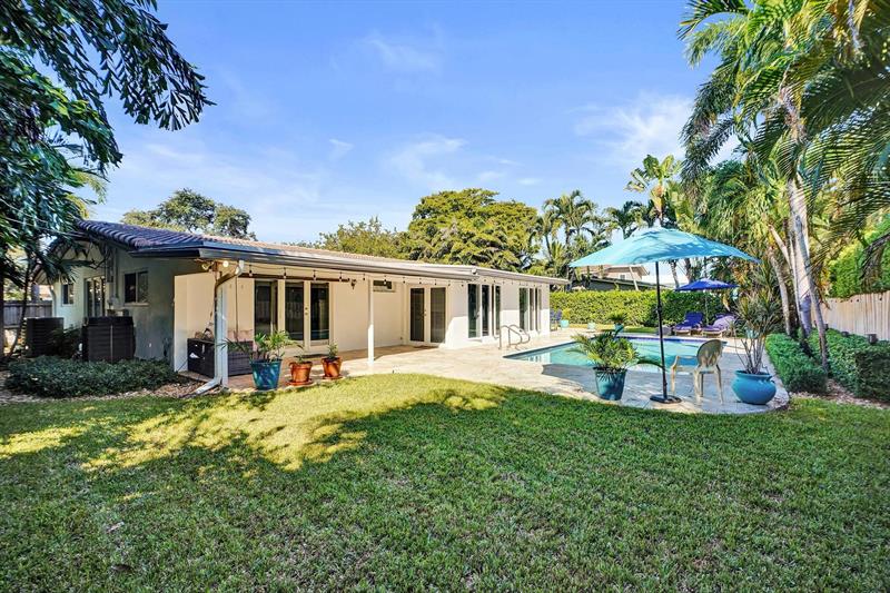 Image 19 of 20 For 2616 27th Terr