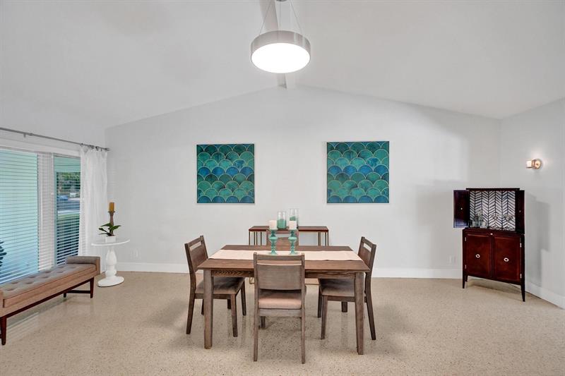 Image 4 of 20 For 2616 27th Terr