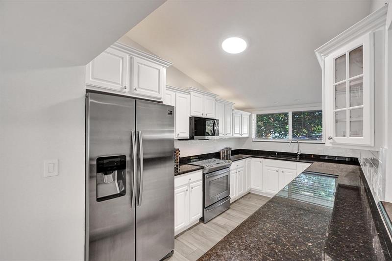 Image 9 of 20 For 2616 27th Terr