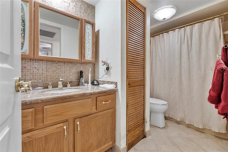 Image 12 of 21 For 9101 Sw 19 Place  A