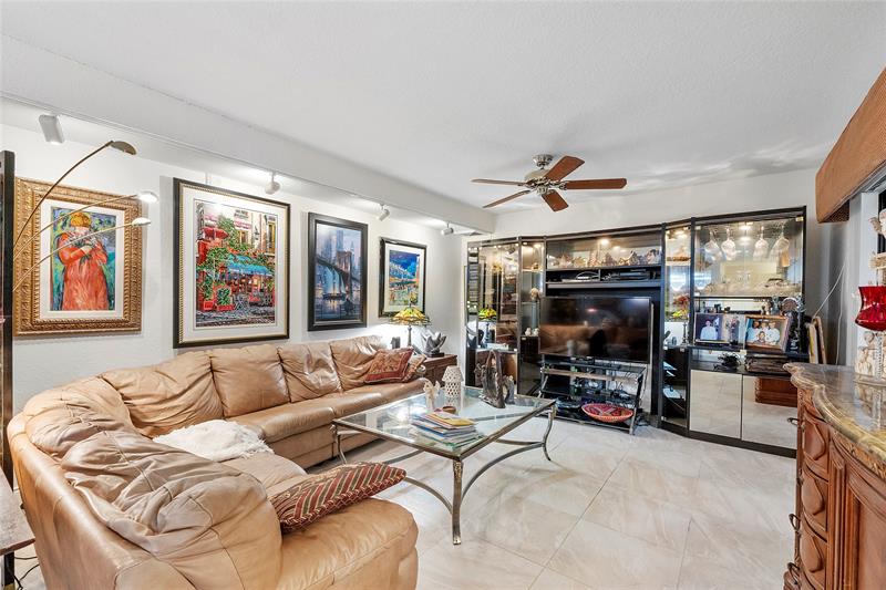 Image 7 of 21 For 9101 Sw 19 Place  A