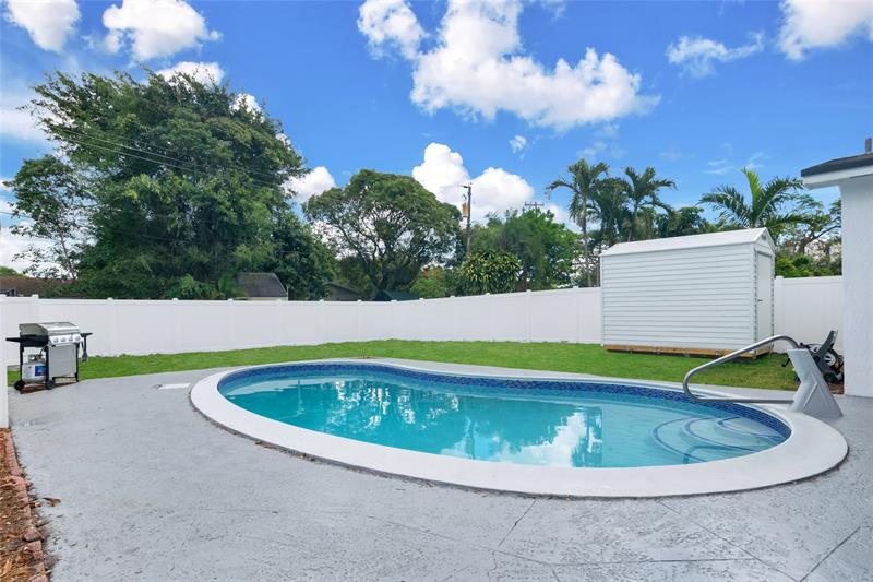 Image 39 of 52 For 5311 Pierce St