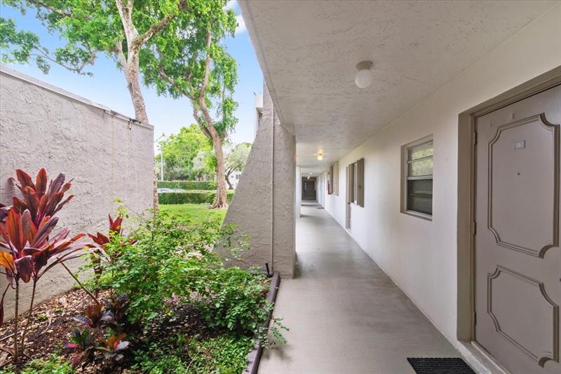 Image 9 of 27 For 9470 Poinciana Pl  103