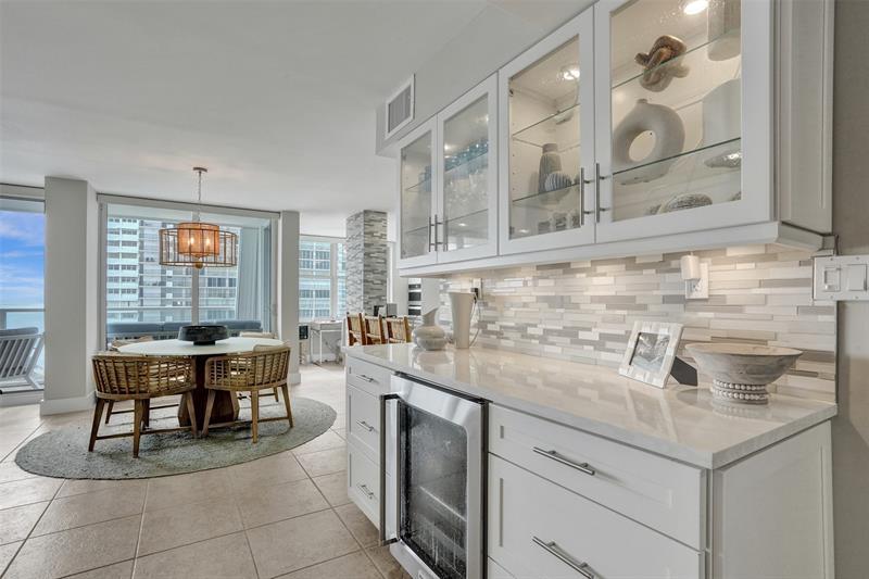 Image 14 of 44 For 4300 Ocean Blvd  9m