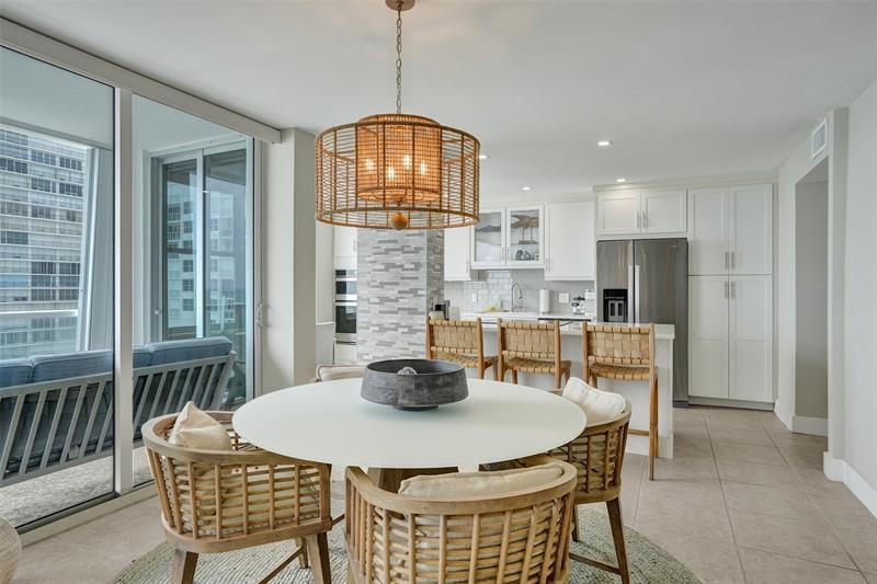 Image 9 of 44 For 4300 Ocean Blvd  9m