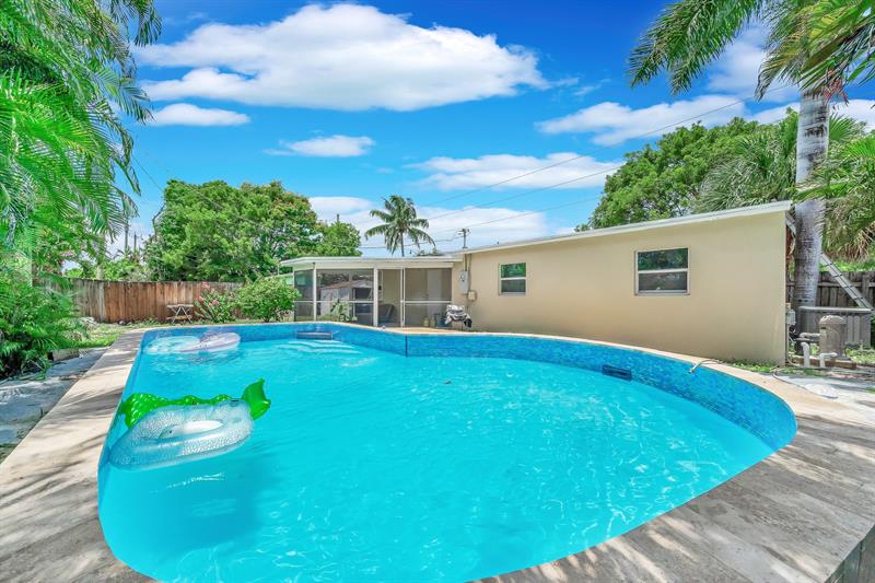 Image 31 of 40 For 1412 25th Ct