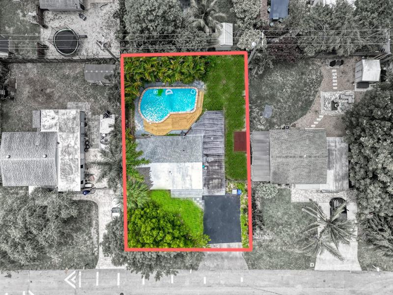 Image 39 of 40 For 1412 25th Ct