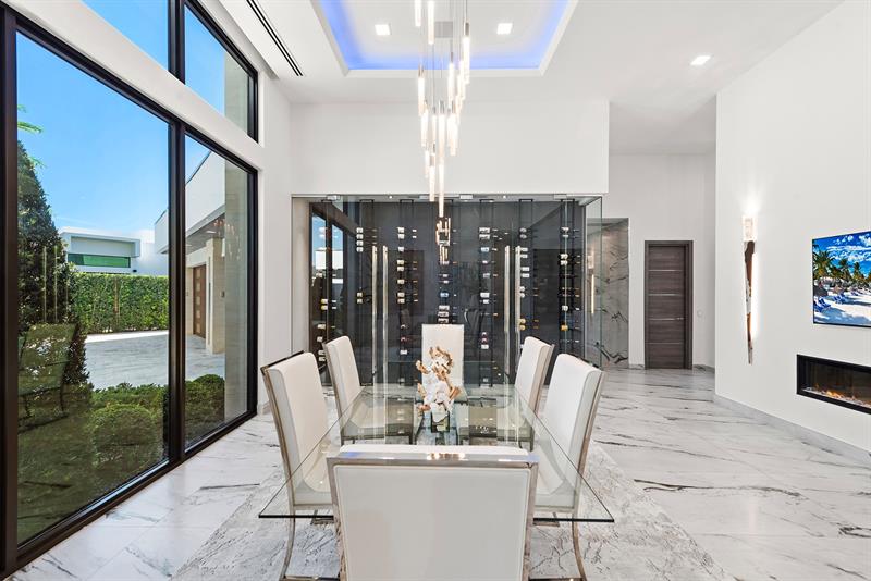 Image 22 of 85 For 4041 Country Club Ln