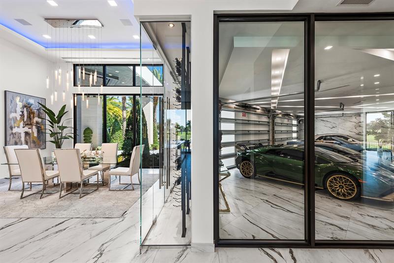 Image 23 of 85 For 4041 Country Club Ln