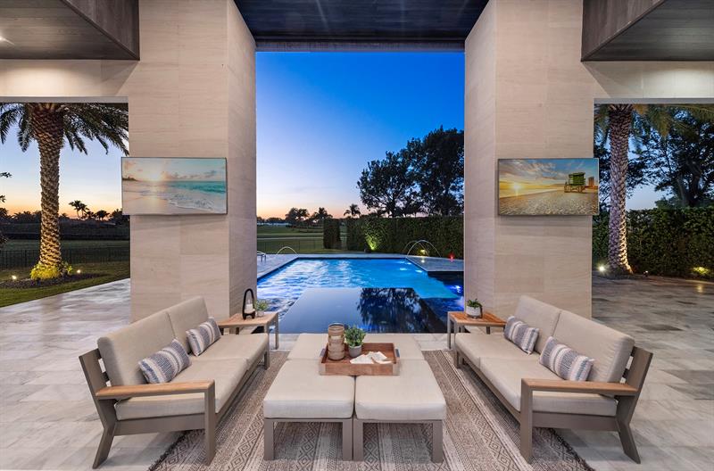 Image 3 of 85 For 4041 Country Club Ln