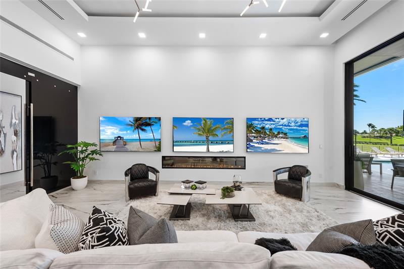 Image 37 of 85 For 4041 Country Club Ln