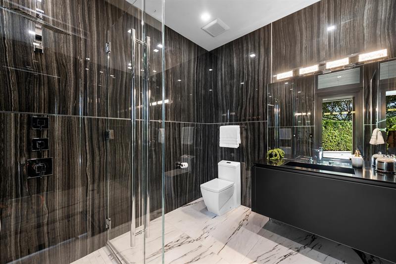 Image 40 of 85 For 4041 Country Club Ln