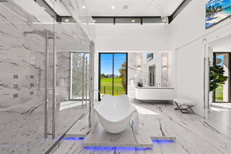 Image 53 of 85 For 4041 Country Club Ln