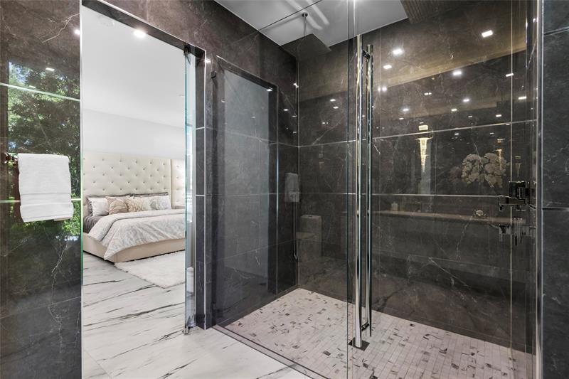 Image 60 of 85 For 4041 Country Club Ln