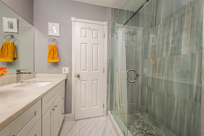 Image 24 of 26 For 11200 39th Ct