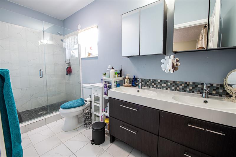 Image 25 of 26 For 11200 39th Ct