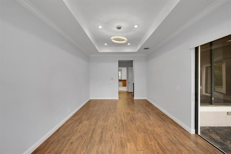 Image 11 of 41 For 16242 Rosecroft Terrace