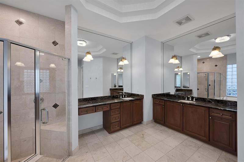 Image 13 of 41 For 16242 Rosecroft Terrace