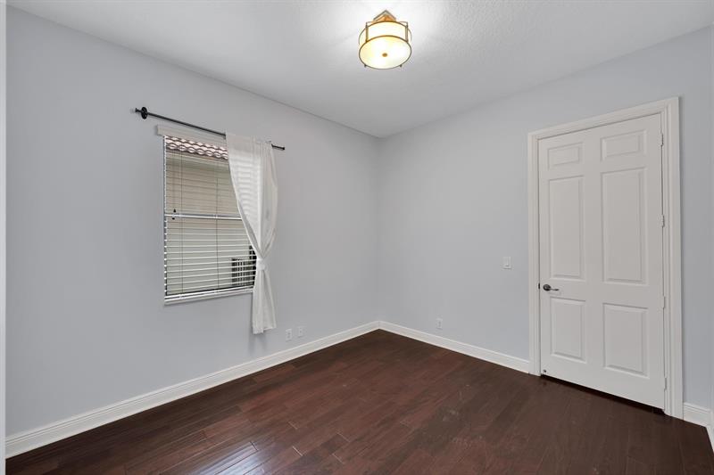 Image 16 of 41 For 16242 Rosecroft Terrace