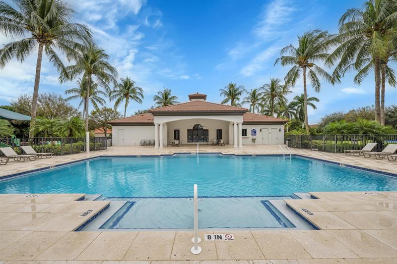 Image 29 of 41 For 16242 Rosecroft Terrace