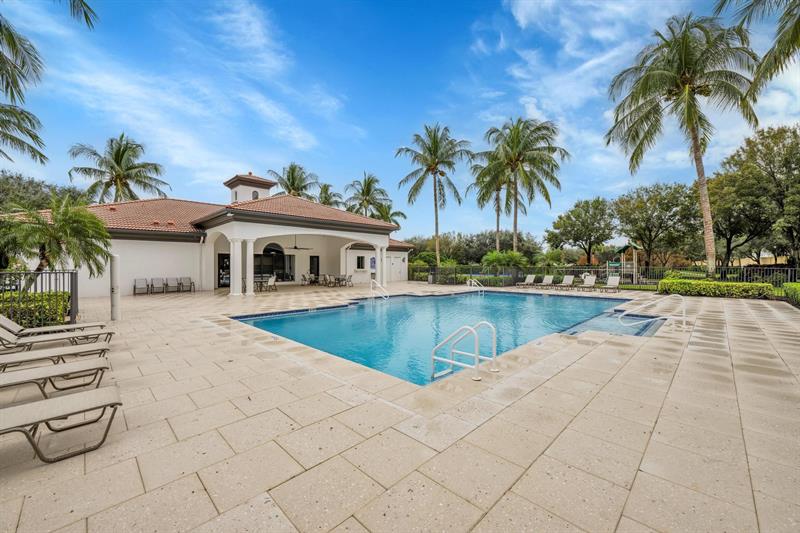 Image 30 of 41 For 16242 Rosecroft Terrace