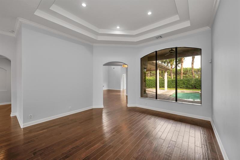 Image 9 of 41 For 16242 Rosecroft Terrace