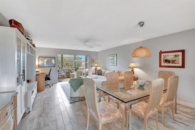 Image 10 of 67 For 2615 3rd Ct  301