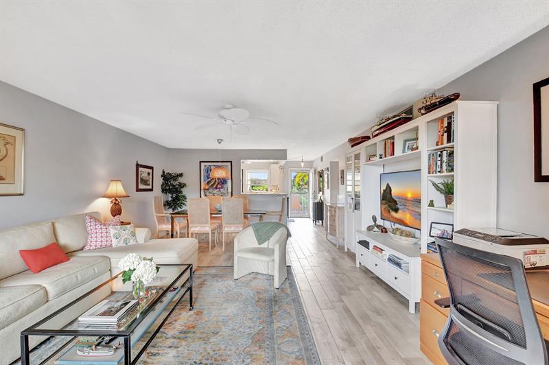 Image 13 of 67 For 2615 3rd Ct  301