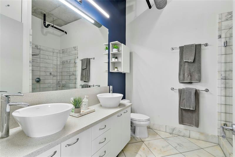 Image 19 of 59 For 411 1st Ave  303