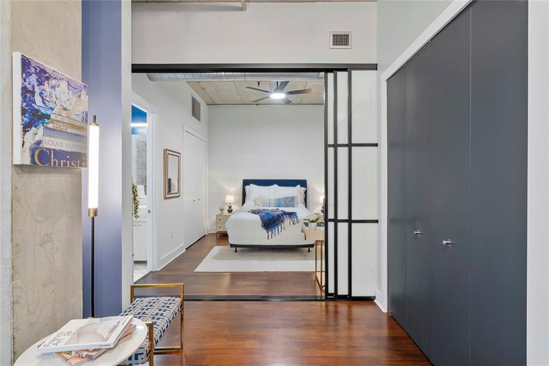 Image 24 of 59 For 411 1st Ave  303