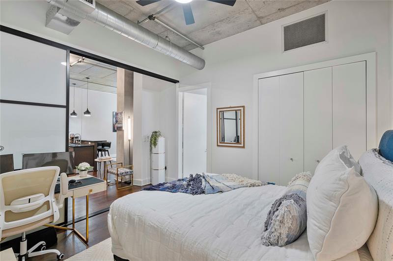 Image 29 of 59 For 411 1st Ave  303