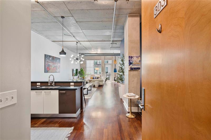 Image 3 of 59 For 411 1st Ave  303