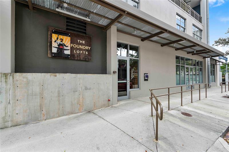 Image 42 of 59 For 411 1st Ave  303