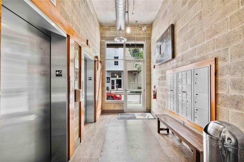 Image 43 of 59 For 411 1st Ave  303