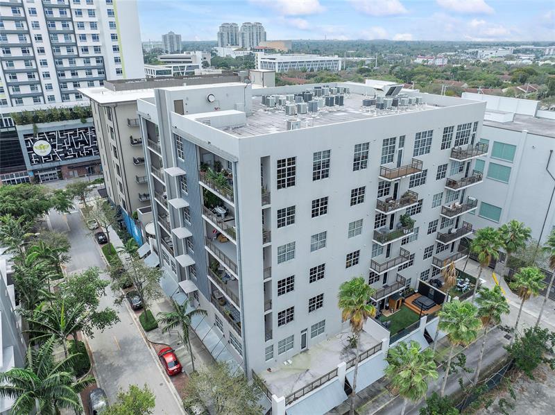 Image 53 of 59 For 411 1st Ave  303