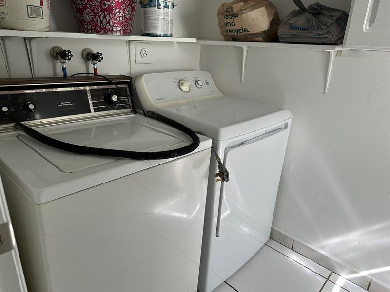 Image 27 of 28 For 1705 Adams Street  1705