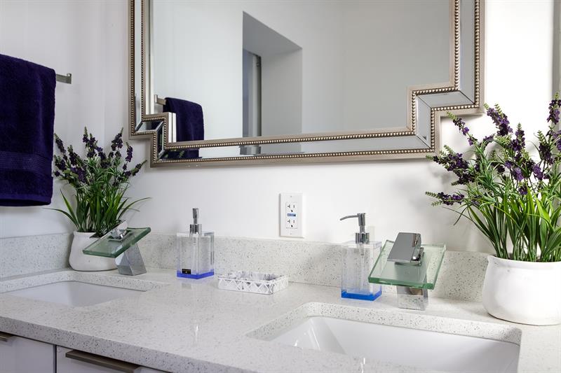 Image 14 of 61 For 1613 16th Ct