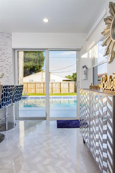 Image 17 of 61 For 1613 16th Ct