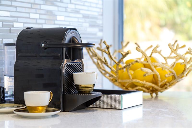 Image 20 of 61 For 1613 16th Ct