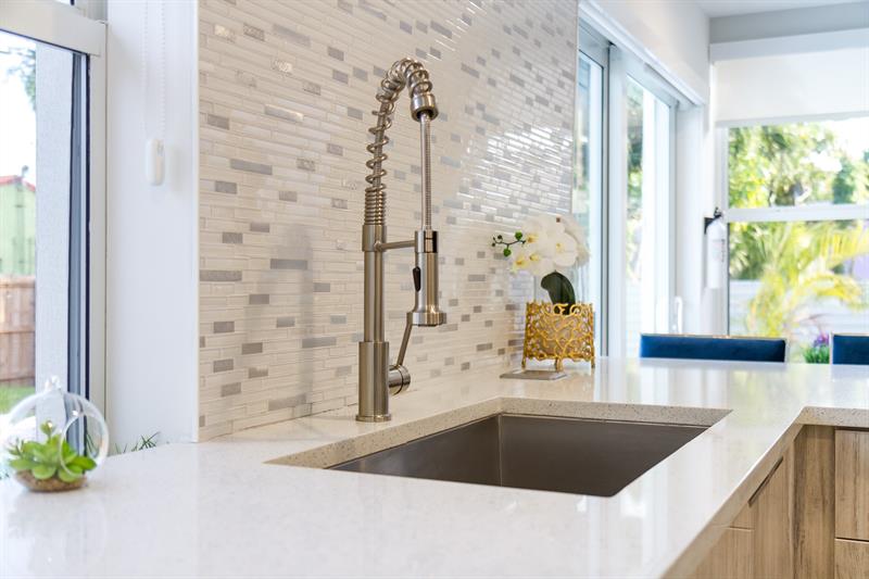 Image 21 of 61 For 1613 16th Ct