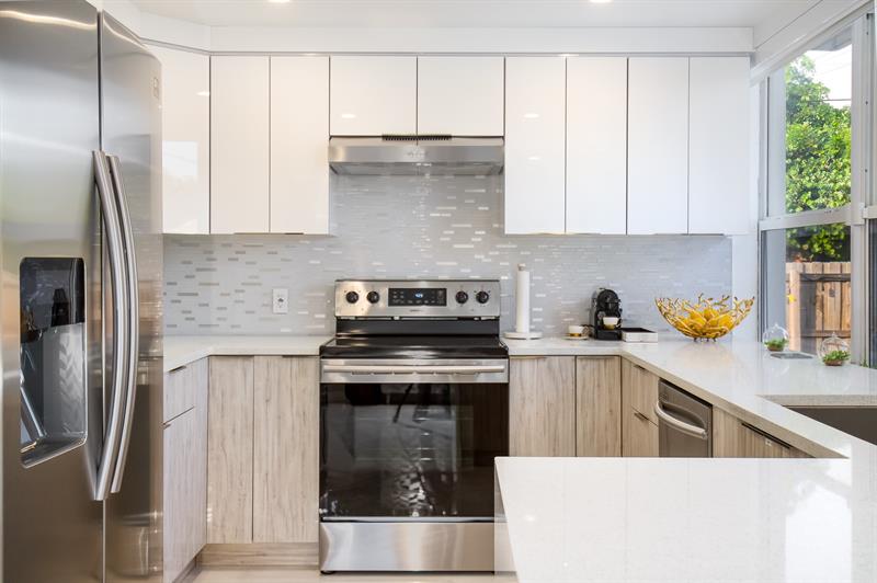 Image 22 of 61 For 1613 16th Ct