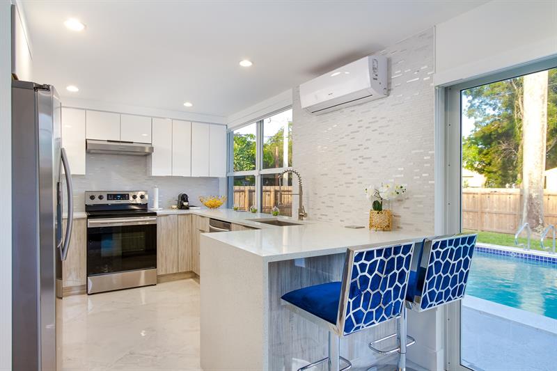 Image 25 of 61 For 1613 16th Ct