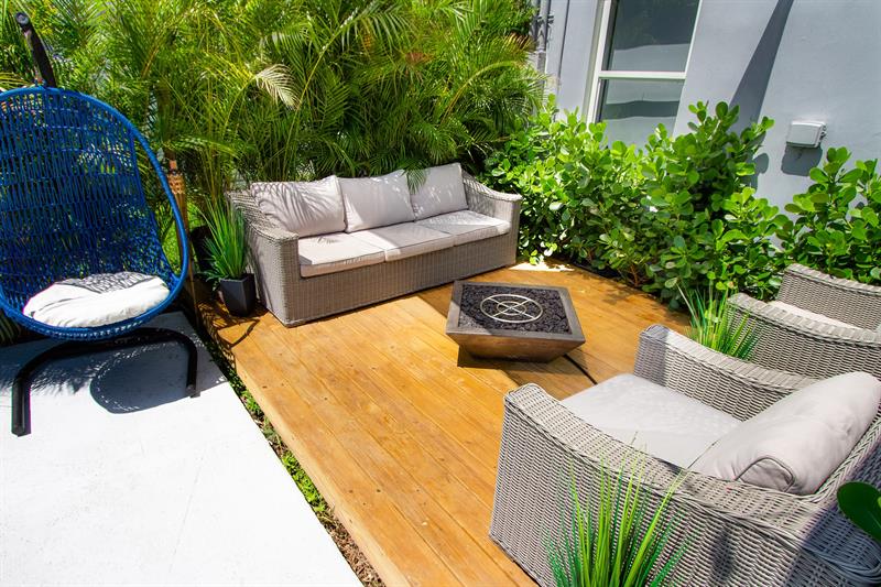 Image 44 of 61 For 1613 16th Ct