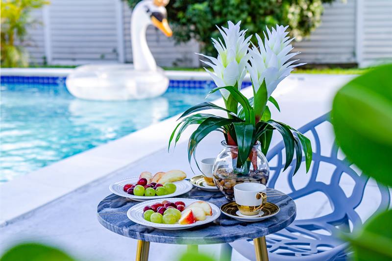 Image 6 of 61 For 1613 16th Ct