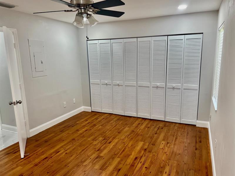 Image 17 of 25 For 8951 19th St  B