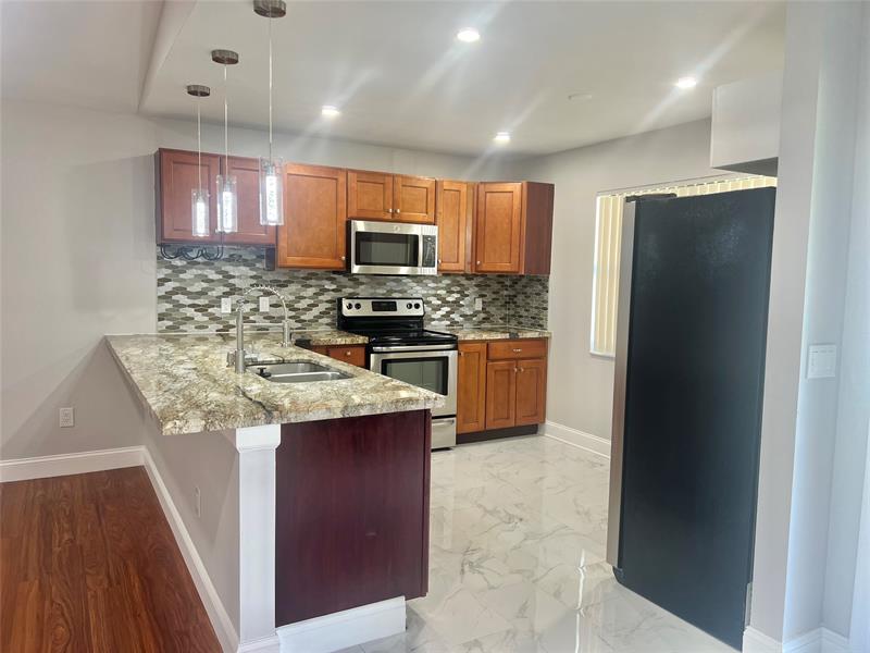 Image 9 of 25 For 8951 19th St  B