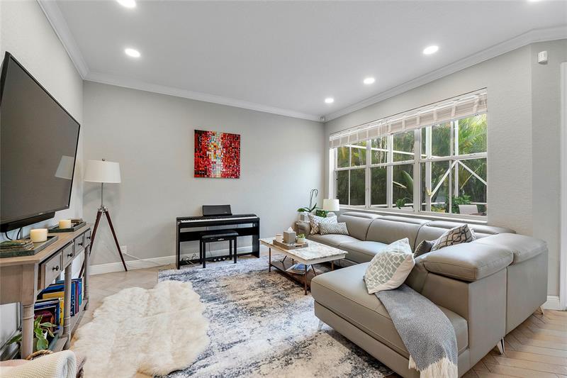 Image 7 of 45 For 604 Stanton Dr