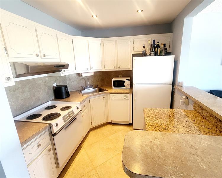 Image 15 of 33 For 3200 7th Ct  308c