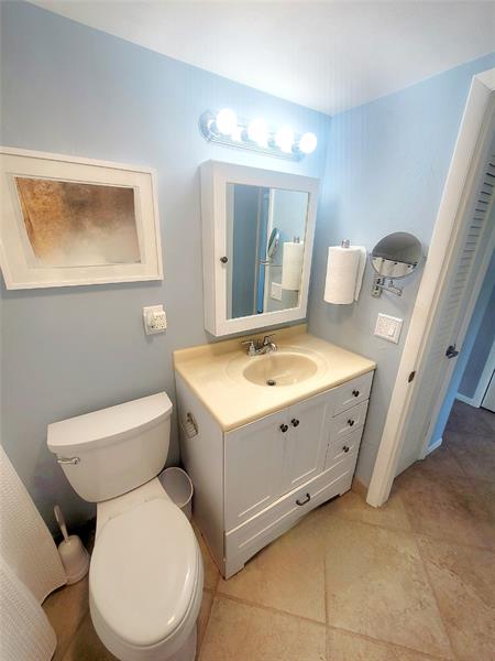 Image 22 of 33 For 3200 7th Ct  308c